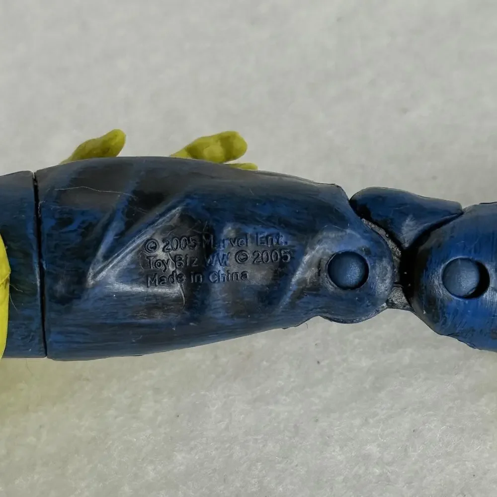 Vintage 2005 Cyclops Marvel X-Men Action Figure Toy Biz 6.5